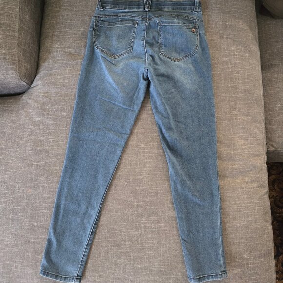 Democracy Size 8 Medium Wash Skinny Jeans Stretch Denim - Picture 3 of 4